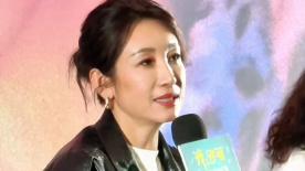 公交车太挤被从后面弄感觉好爽